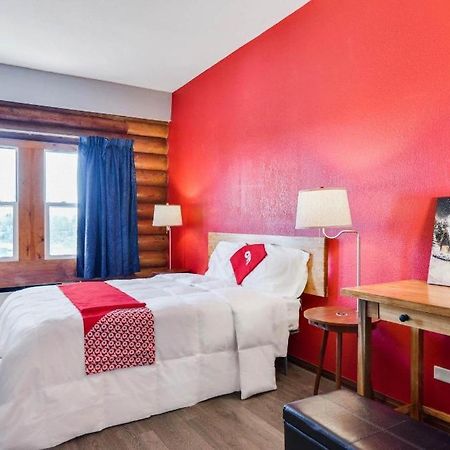 Casa Loma Inn & Suites By Oyo Davenport Ia Near I-80 ภายนอก รูปภาพ