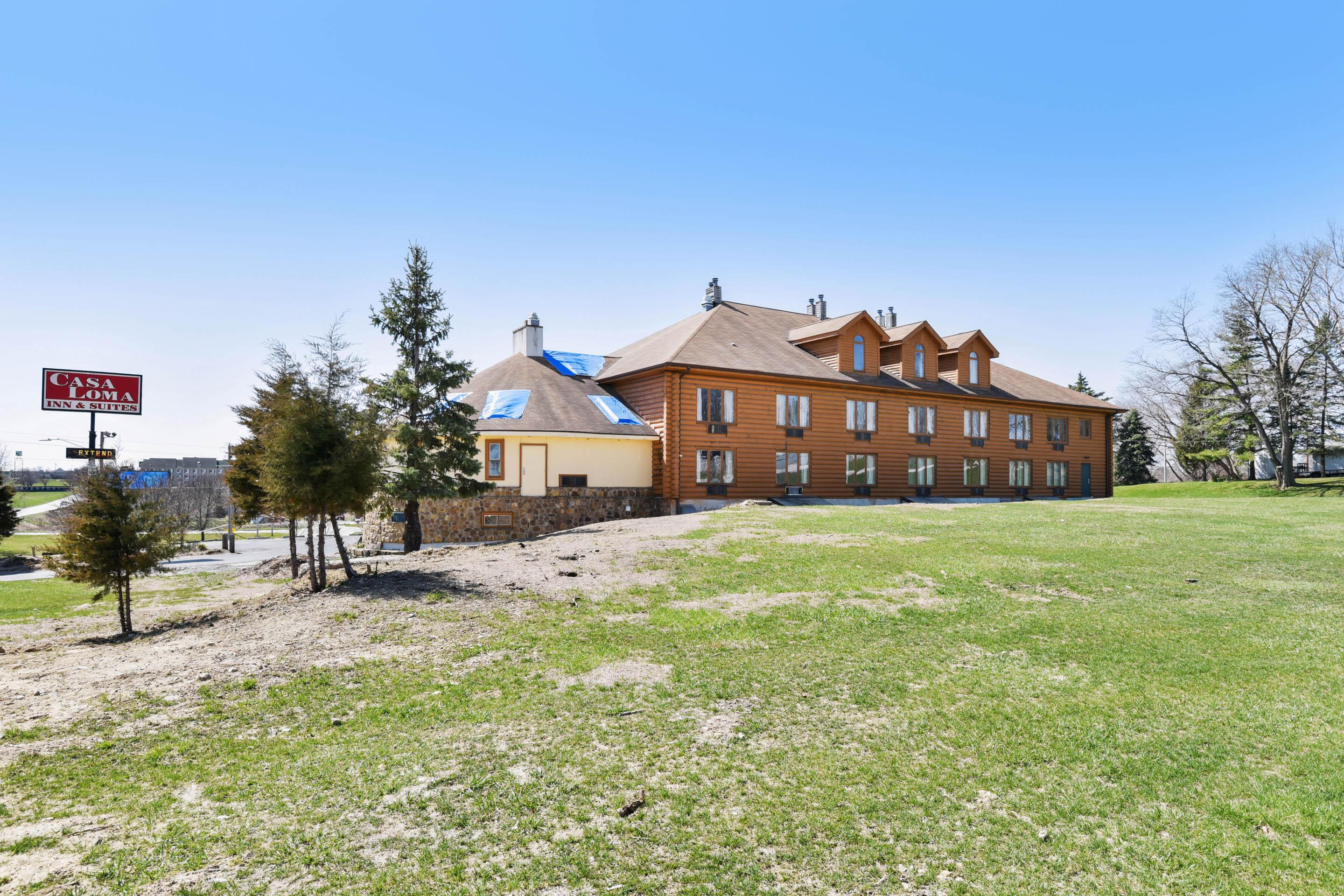 Casa Loma Inn & Suites By Oyo Davenport Ia Near I-80 ภายนอก รูปภาพ
